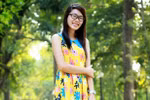 Trổ tài stylist: Khoác 'mùa thu' cho những chiếc váy hè