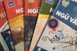 SGK Ngữ văn 10 biên soạn không thống nhất, học sinh chuyển trường phải làm sao?