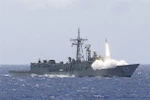 Hình ảnh tàu chiến HMAS Sydney sắp thăm Việt Nam