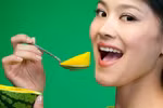 Những thói quen hàng ngày làm "tổn thương" đến hàm răng của bạn