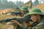 Trên bãi tập Trung đoàn 98, Sư đoàn 316, Quân Khu 2