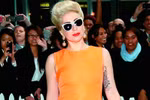 Thời trang "nhấp nhổm" như Lady Gaga