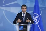 NATO kêu gọi thành viên tăng cường chi tiêu quốc phòng 