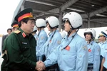 Bộ trưởng Phùng Quang Thanh thăm Trung đoàn 940 