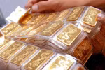 Người dân được đổi vàng SJC móp méo với phí 50.000 đồng/lượng