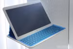 Cận cảnh chùm laptop cực "độc" của Samsung 