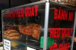 Gà vàng, heo quay hấp dẫn "nhờ"... phẩm độc