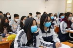 Thời gian năm học còn ít, chỉ nên tập trung dạy và học chính khóa