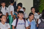 Chưa thi xong, các trung tâm gia sư đã quảng cáo, lôi kéo học trò đến học hè