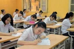 Áp lực việc trường nhiều sao giáo viên vẫn mở lớp dạy thêm ở nhà?