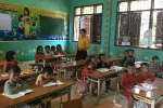 Giáo viên và tháng lương ngày Tết