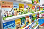 "Chu trình khép kín" bán SGK mới, trường không ép phụ huynh vẫn phải mua