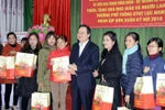 Giáo viên nào hay tặng quà Tết cho Hiệu trưởng?