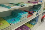 Giữa Thủ đô, mua sách giáo khoa gặp rất nhiều khó khăn