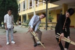 Chuyện thầy giáo Nùng giữa rẻo cao mây trắng, yêu học trò bằng tình người anh cả