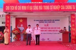 Trường Trung học cơ sở Nam Sơn đón chứng nhận đạt chuẩn cấp độ 3