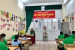 Học sinh đến ngồi đầu giường rồi hỏi, bà ơi bà có chết không?