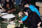 Học sinh trường Lương Thế Vinh gói bánh chưng tặng trò nghèo vùng cao