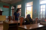 Hiệu trưởng bị đình chỉ bất ngờ xin ra khỏi ngành để “an toàn cho bọn trẻ”