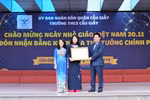 Trường Trung học cơ sở Cầu Giấy đón bằng khen của Thủ tướng