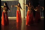 Nữ sinh Thương mại gửi clip belly dance gợi cảm