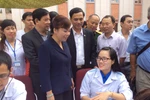 Bộ trưởng Bộ Y tế vượt 800km thăm khám sức khỏe nhân dân Mường Nhé