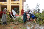 Trường học hoang tàn sau bão số 10