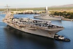 Cận cảnh tàu sân bay USS Ronald Reagan của Mỹ ở Trân Châu Cảng