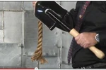 VIDEO: Xẻng quân dụng siêu sắc của đặc nhiệm Mỹ