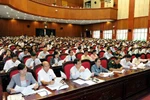 "Trung ương 'xử' tham nhũng chưa nghiêm, khó làm gương cho địa phương"