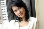 "Cái chết" của Maria Ozawa và trò diễn kền kền của kẻ gây nghiện