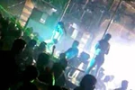 "Qua đêm" cùng với những vũ nữ sexy không thể tả?