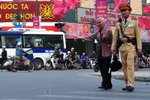 CSGT bụng phệ, thô lỗ không được ra đường
