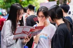 Trường ĐH khuyên tân SV tỉnh táo, tránh cạm bẫy làm thêm "việc nhẹ lương cao" 