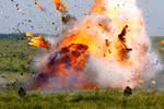Chùm ảnh tập trận phản ứng nhanh của quân Nga đóng ở miền Đông