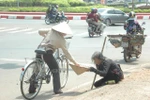 Kêu gọi "đừng thương người", có bất nhẫn quá không?