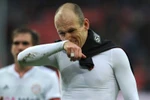 Biến động ở Chelsea: Trảm Villas-Boas, đón Robben?