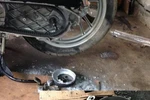 Chuyên gia "mổ xẻ" Honda SH vỡ vụn máy dù còn bảo hành