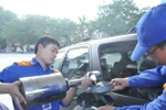 Bình xăng 61L đổ được 65L: Thêm chứng cứ thông số xe Ford thiếu chuẩn