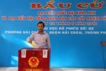 Cùng Bí thư Đà Nẵng đi thực hiện quyền công dân