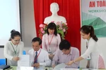 ĐH Đông Á chung tay cùng người dân hướng tới an toàn thực phẩm
