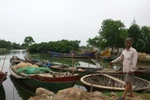 "Sống nhờ nghề biển mấy chục năm nay chưa bao giờ tôi thấy chuyện lạ thế này"