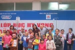 MC nhí "Chúc bé ngủ ngon" đến thăm lớp học Hy vọng