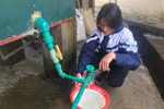 "Công nghệ tuổi thơ" tạo nguồn nước nóng cho học sinh bán trú vùng cao 