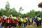 Sinh viên ĐH Hòa Bình học tập, vui chơi, sáng tạo qua hoạt động Team Building