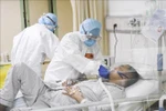 Cơn càn quét của đại dịch Covid-19 và một năm “sóng gió” của ngành Y