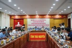 Thứ trưởng Hoàng Minh Sơn làm việc với BCĐ thi tốt nghiệp THPT tỉnh Thái Nguyên