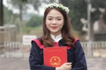 Từng trượt ĐH nguyện vọng 1, nữ sinh dân tộc San Chí nỗ lực tốt nghiệp xuất sắc