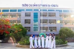 Các trường cao đẳng sư phạm “mòn mỏi” chờ câu trả lời chính thức từ Bộ Giáo dục