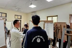 Theo học mỹ thuật ứng dụng, GV và sinh viên đều cần có phong cách, cá tính riêng